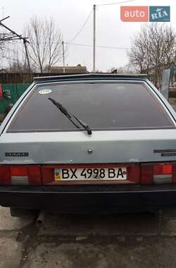 Хэтчбек ВАЗ 2109 2003 в 