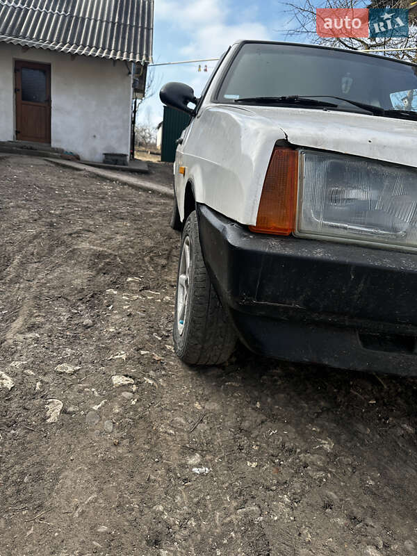 Хэтчбек ВАЗ / Lada 2109 1992 в Ивано-Франковске фото 12 Хэтчбек ВАЗ / Lada 2109 1992 в Ивано-Франковске