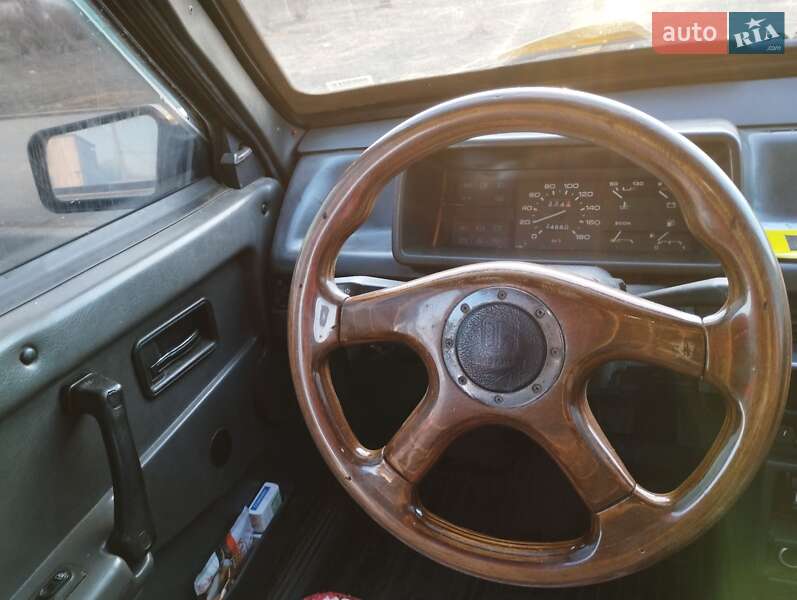 Хетчбек ВАЗ / Lada 2109 1995 в П'ятихатках фото 4 Хетчбек ВАЗ / Lada 2109 1995 в П'ятихатках