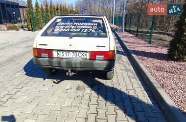 Хэтчбек ВАЗ 2109 1989 в 