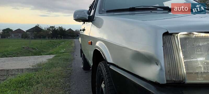 Хэтчбек ВАЗ / Lada 2109 2005 в Мукачево