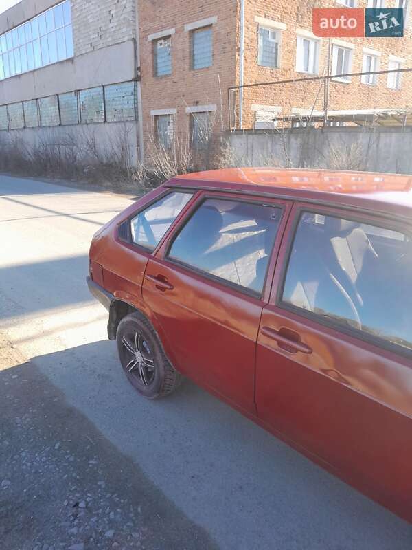 Хэтчбек ВАЗ 2109 1988 в 