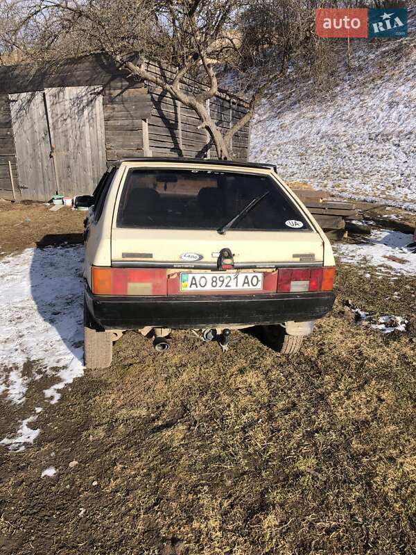 Хетчбек ВАЗ / Lada 2109 1989 в Рахові фото 4 Хетчбек ВАЗ / Lada 2109 1989 в Рахові