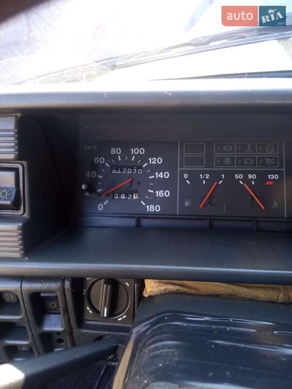 Хэтчбек ВАЗ / Lada 2109 2001 в Черновцах