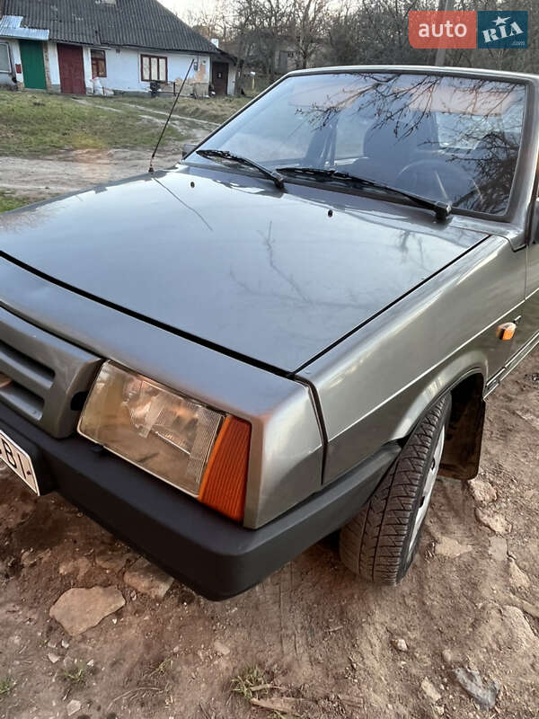 Хетчбек ВАЗ / Lada 2109 1991 в Хотині фото 10 Хетчбек ВАЗ / Lada 2109 1991 в Хотині
