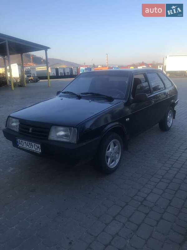 Хетчбек ВАЗ 2109 2002 в 