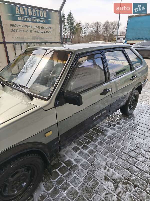 Хэтчбек ВАЗ / Lada 2109 1996 в Львове