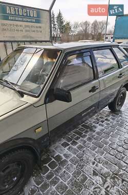 Хэтчбек ВАЗ 2109 1996 в 