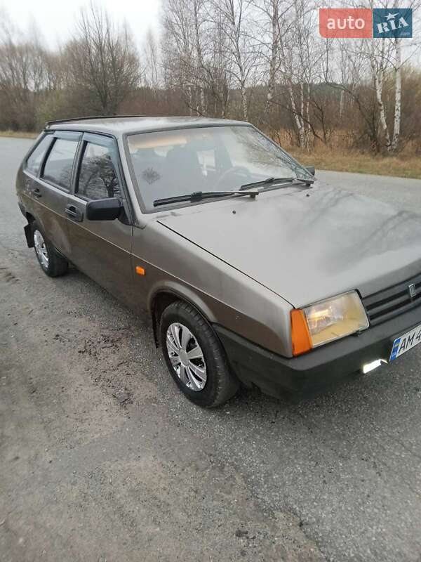 Хэтчбек ВАЗ / Lada 2109 1995 в Довбыше