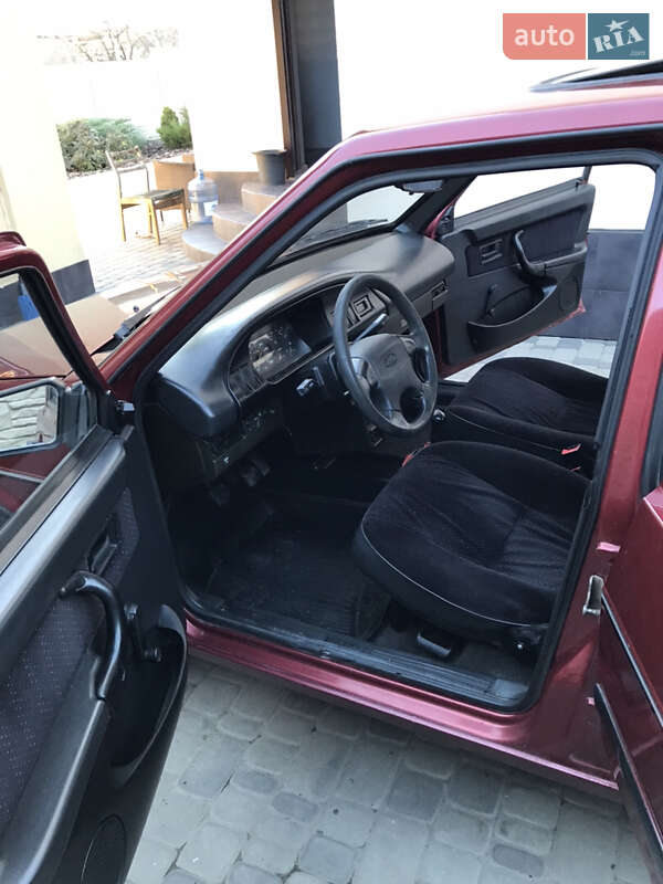 Хэтчбек ВАЗ / Lada 2109 1998 в Харькове