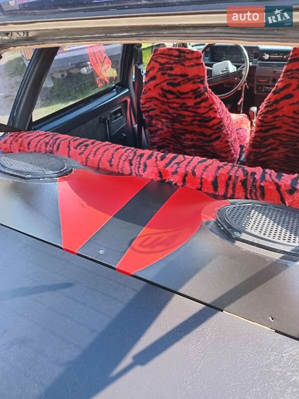 Хэтчбек ВАЗ / Lada 2109 2002 в Старом Самборе фото 9 Хэтчбек ВАЗ / Lada 2109 2002 в Старом Самборе