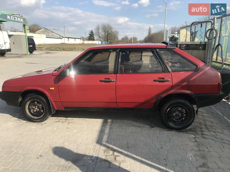 Хэтчбек ВАЗ / Lada 2109 1992 в Каменец-Подольском