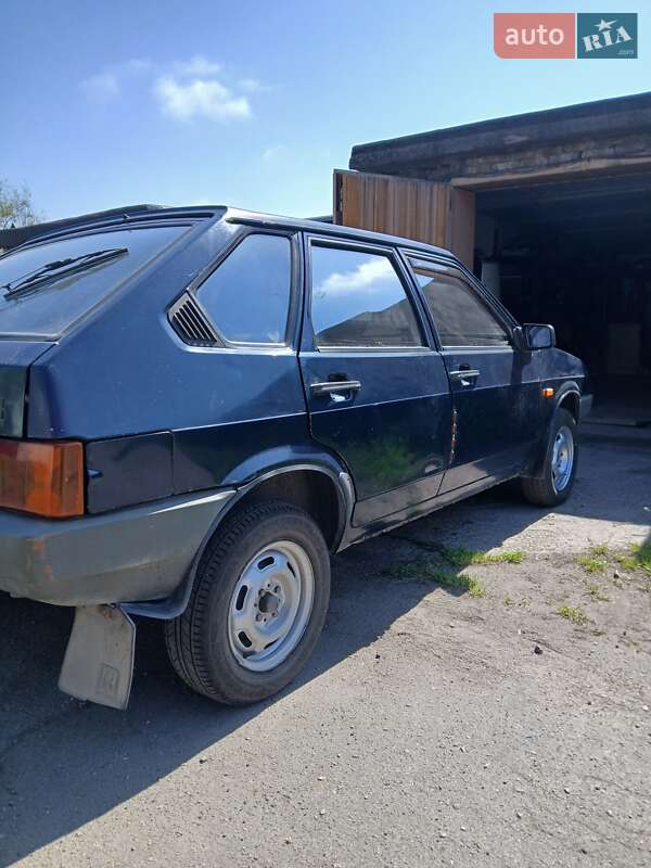 Хэтчбек ВАЗ / Lada 2109 1990 в Запорожье