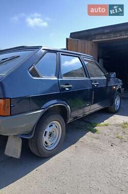Хэтчбек ВАЗ 2109 1990 в 