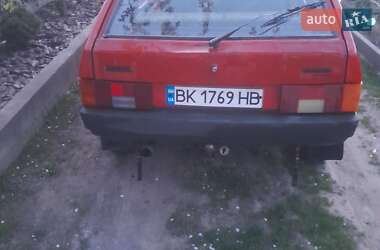 Хэтчбек ВАЗ 2109 1990 в 