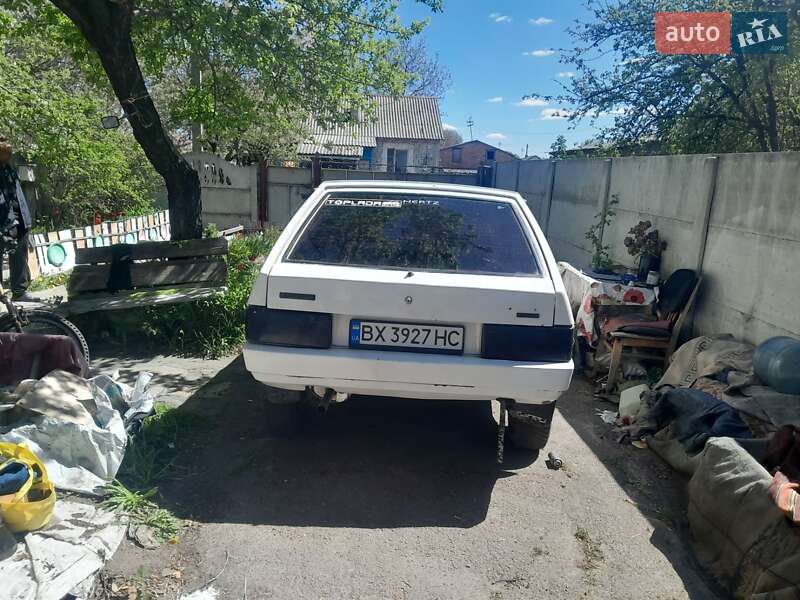 Хэтчбек ВАЗ / Lada 2109 1998 в Макарове