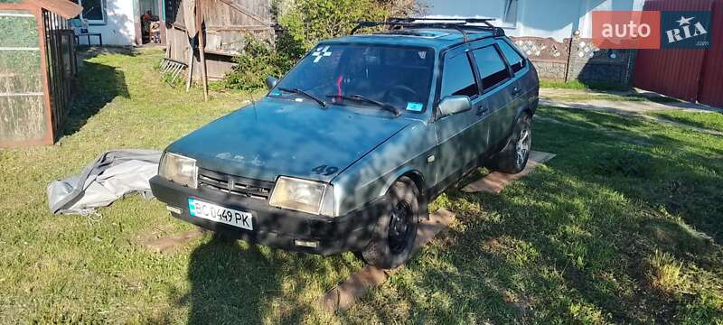 Хэтчбек ВАЗ 2109 1992 в 