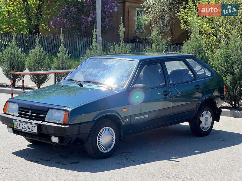 Хэтчбек ВАЗ / Lada 2109 2005 в Полтаве