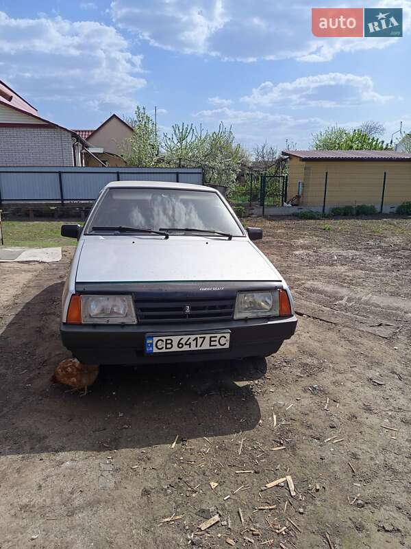 Хэтчбек ВАЗ 2109 2002 в 