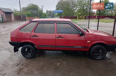 Хэтчбек ВАЗ 2109 1990 в 