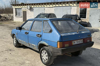 Хэтчбек ВАЗ 2109 1988 в 
