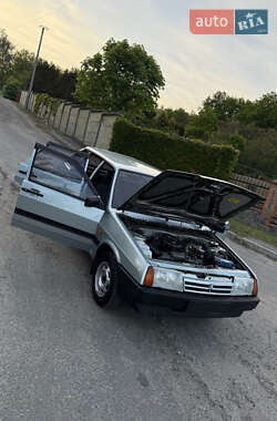 Хетчбек ВАЗ / Lada 2109 1998 в 
