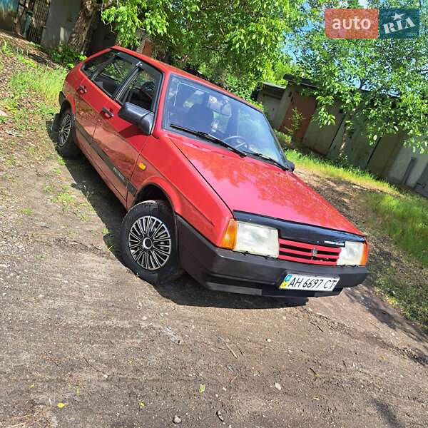 Хэтчбек ВАЗ / Lada 2109 1996 в Кривом Роге