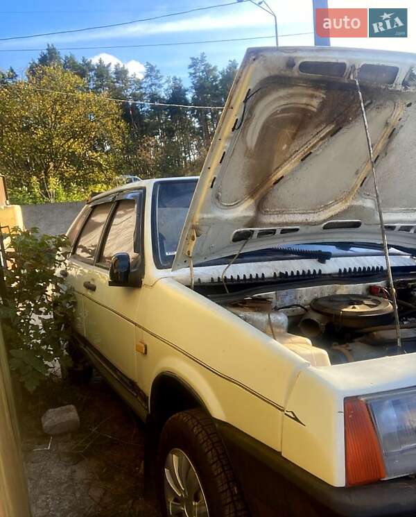 Хетчбек ВАЗ / Lada 2109 1992 в Броварах фото 2 Хетчбек ВАЗ / Lada 2109 1992 в Броварах