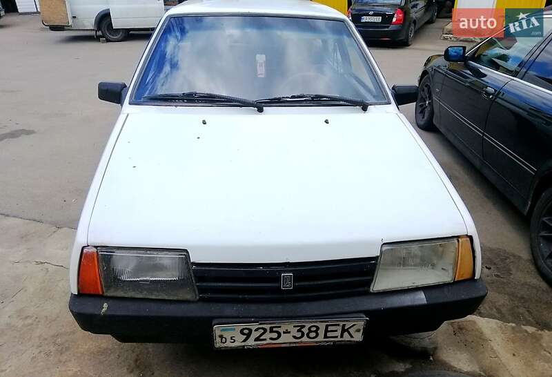 Хэтчбек ВАЗ 2109 1992 в 