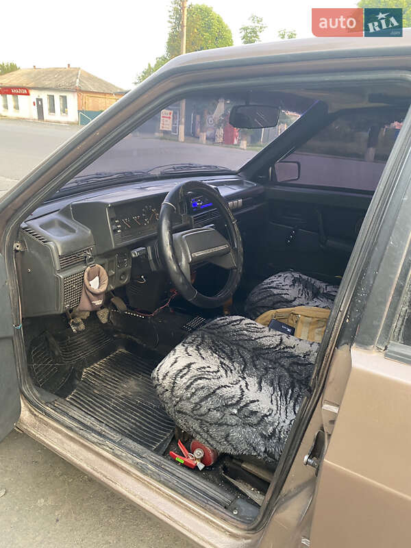 Хетчбек ВАЗ / Lada 2109 1996 в Кобеляках фото 15 Хетчбек ВАЗ / Lada 2109 1996 в Кобеляках