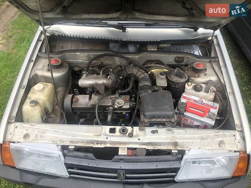 Хетчбек ВАЗ / Lada 2109 2005 в Сумах