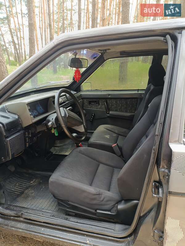 Хетчбек ВАЗ / Lada 2109 2002 в Краснокутську фото 10 Хетчбек ВАЗ / Lada 2109 2002 в Краснокутську