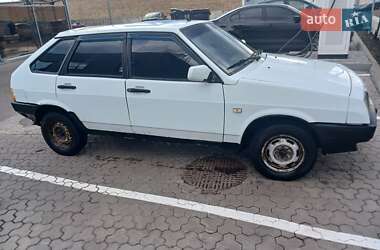 Хэтчбек ВАЗ 2109 1993 в 