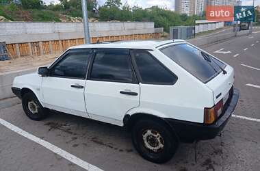 Хэтчбек ВАЗ 2109 1993 в 