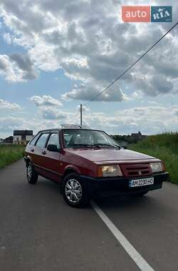Хэтчбек ВАЗ 2109 1993 в Белогородке