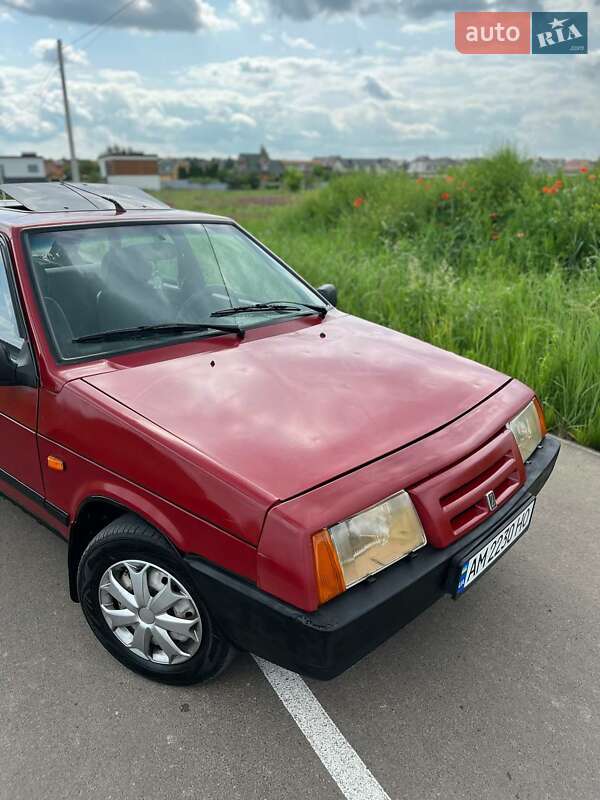 Хетчбек ВАЗ / Lada 2109 1993 в Білогородці
