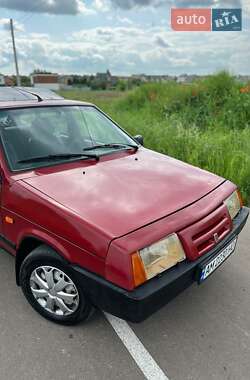 Хэтчбек ВАЗ 2109 1993 в 