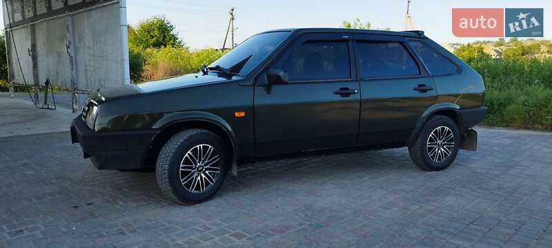 Хетчбек ВАЗ / Lada 2109 2003 в Болграді фото 4 Хетчбек ВАЗ / Lada 2109 2003 в Болграді