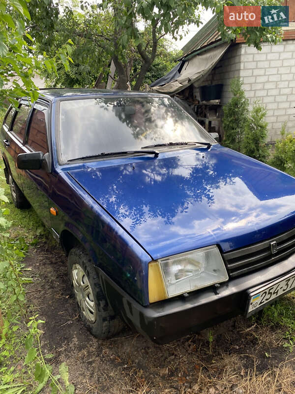 Хэтчбек ВАЗ / Lada 2109 2005 в Черкассах