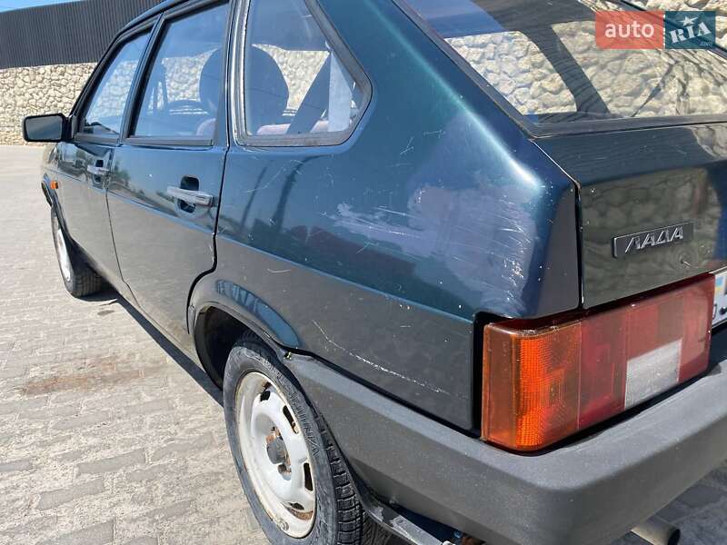 Хэтчбек ВАЗ / Lada 2109 2002 в Тернополе