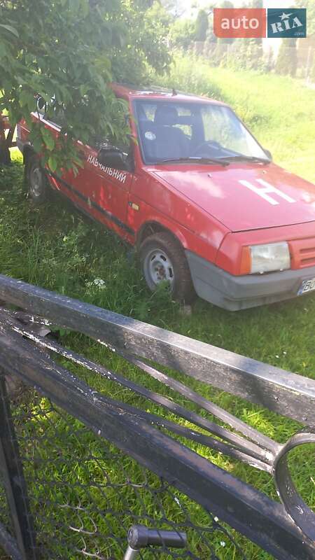 Хетчбек ВАЗ / Lada 2109 1990 в Монастириській фото 3 Хетчбек ВАЗ / Lada 2109 1990 в Монастириській