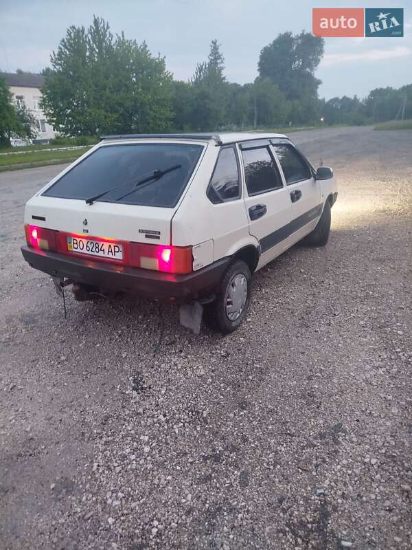 Хэтчбек ВАЗ / Lada 2109 1990 в Хмельницком