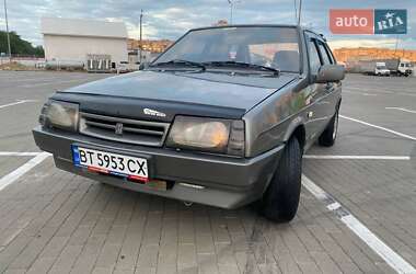 Хэтчбек ВАЗ 2109 1990 в 