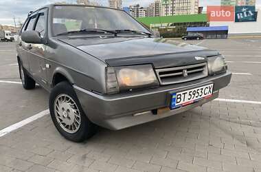 Хэтчбек ВАЗ 2109 1990 в 
