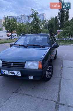 Хэтчбек ВАЗ 2109 2004 в 