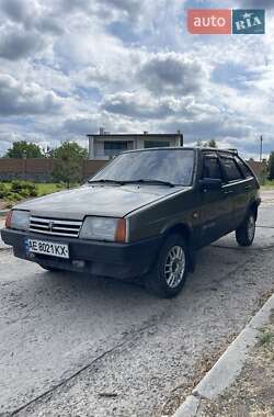 Хэтчбек ВАЗ 2109 2000 в 