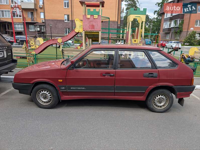 Хэтчбек ВАЗ / Lada 2109 1992 в Ворзеле