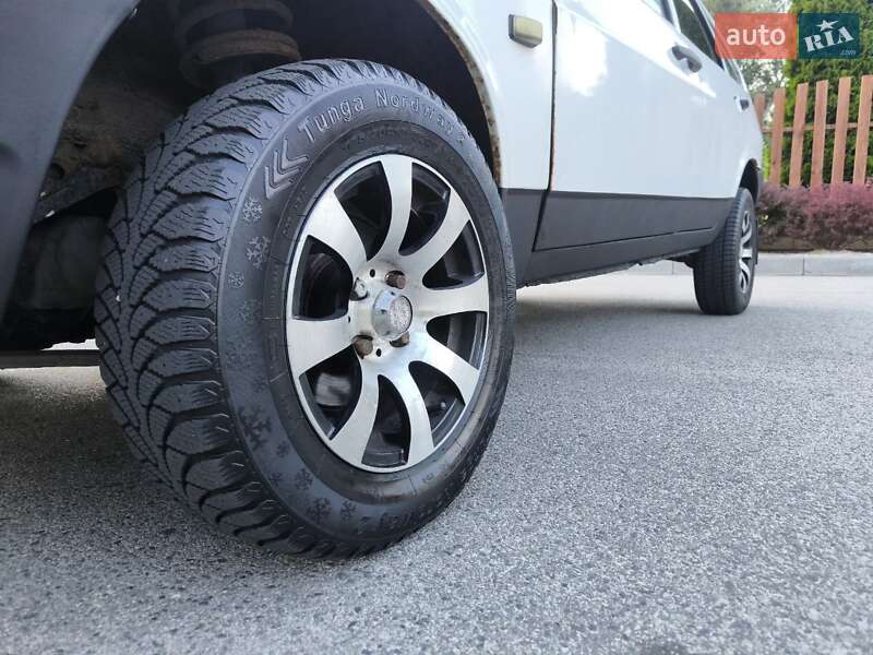 Хетчбек ВАЗ / Lada 2109 1991 в Дніпрі
