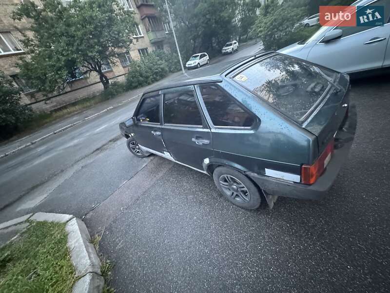 Хэтчбек ВАЗ 2109 2005 в 