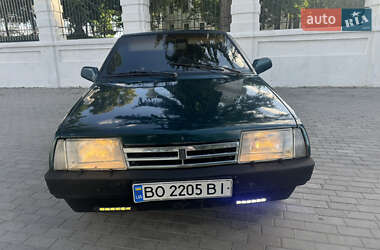 Хэтчбек ВАЗ 2109 1998 в 